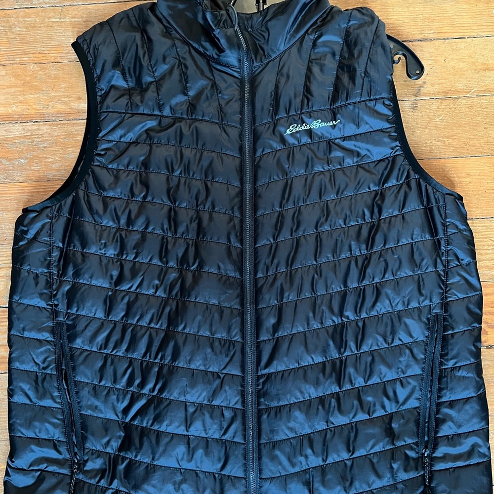 Black Eddie Bauer puffy vest